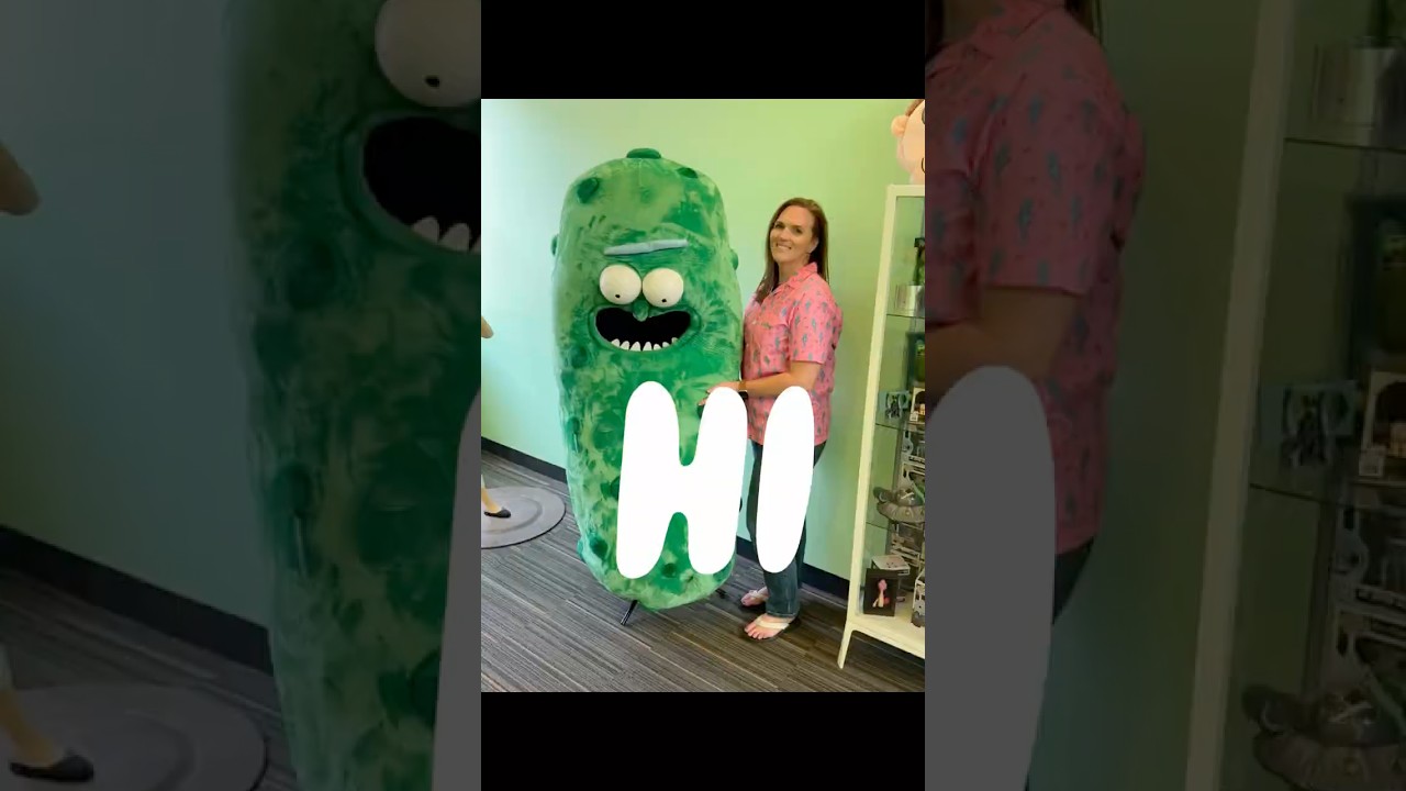 My name is Alexa and I make Art Toys!