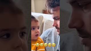 La peque aprende de papa 🥹🥹😍😍💕💕#baby #papa #cute #parati #viral
