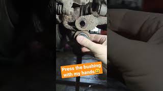Press the silent block with my hands 😁 #lexus #maintenance #lexusrx #lexusrx330