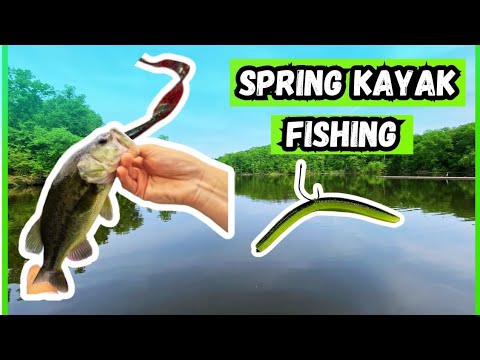 KAYAK FISHING FOR TONS OF BASS! (QUICK FISHING SESSION) #bassfishing #sportfishing #kayakfishing