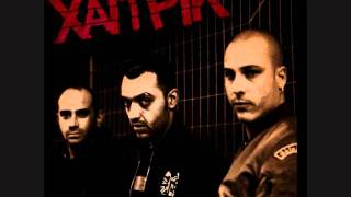 ΧΑΤ ΤΡΙΚ - Από την άλλη την άκρη της γης chords