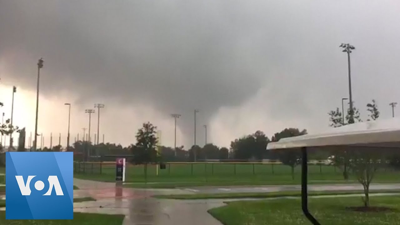 Severe Weather Rakes Across Central Florida - YouTube