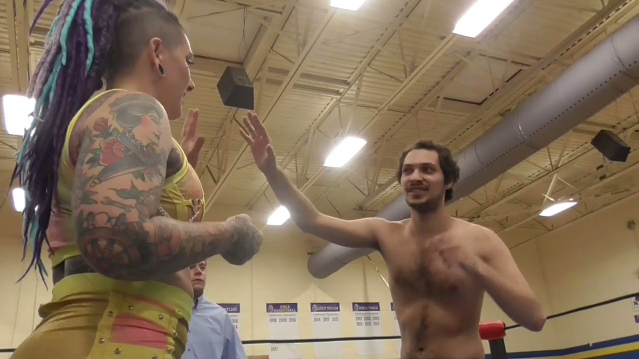 Seth Clayton Burns vs ALW Women's Champion The AP Audrey Allen