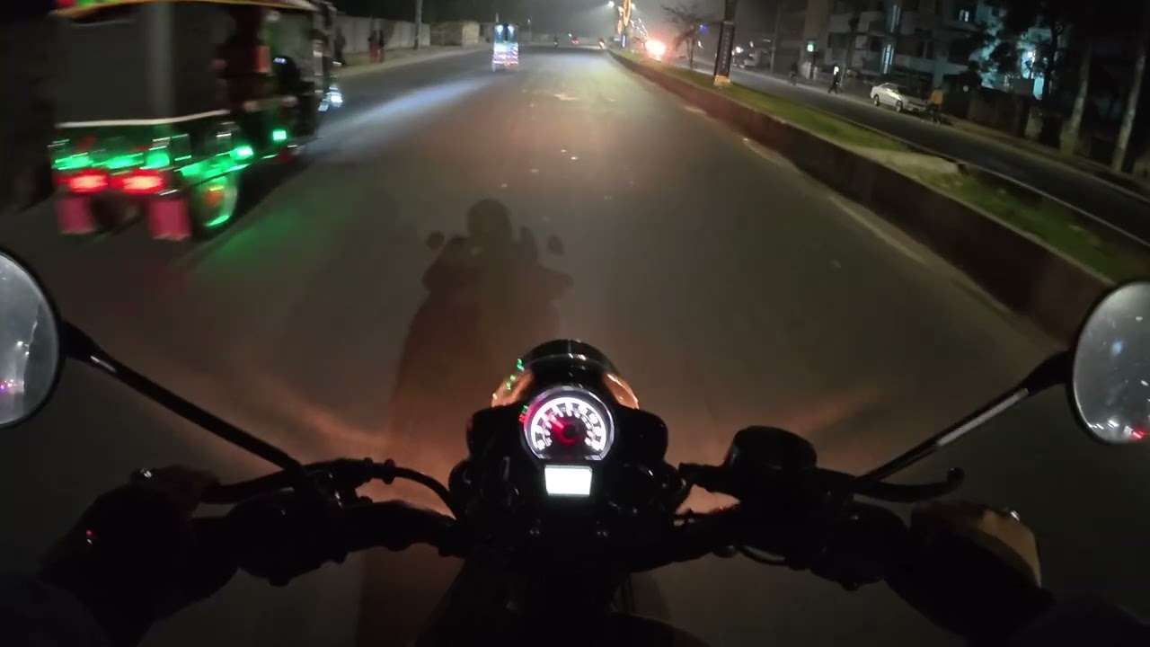 Late Night Bike Ride Alone 🖤 | Peaceful Night Vlog 17