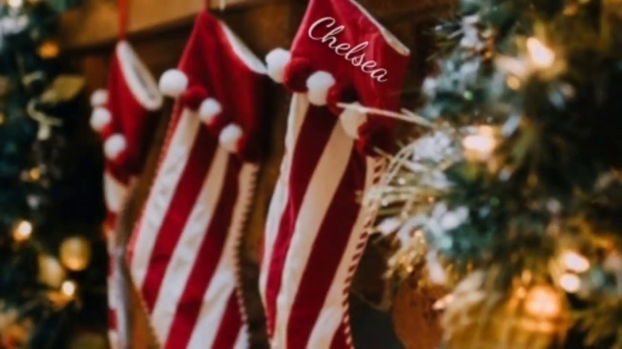 christmas shopping meme Vlogmas Intro!!