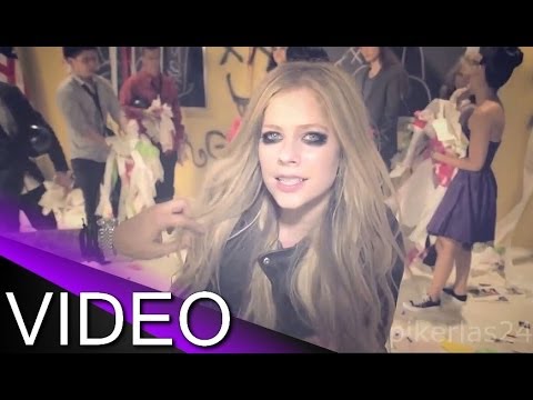 Download Avril Lavigne - Funny moments ★ (Music fan Video) part.2