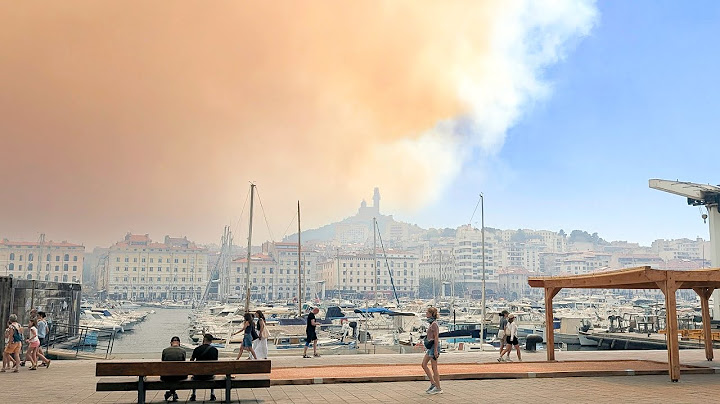 Incendie à Marseille : les habitants appelés à se confiner
