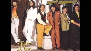 4. Chiquilla Bonita - Los Bukis chords