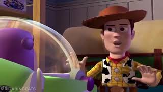 BUZZ LOOK AN ALIEN!