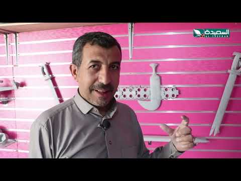 علي الرازحي... رجل يحول الصخور لتحف فنية بأشكال مختلفة