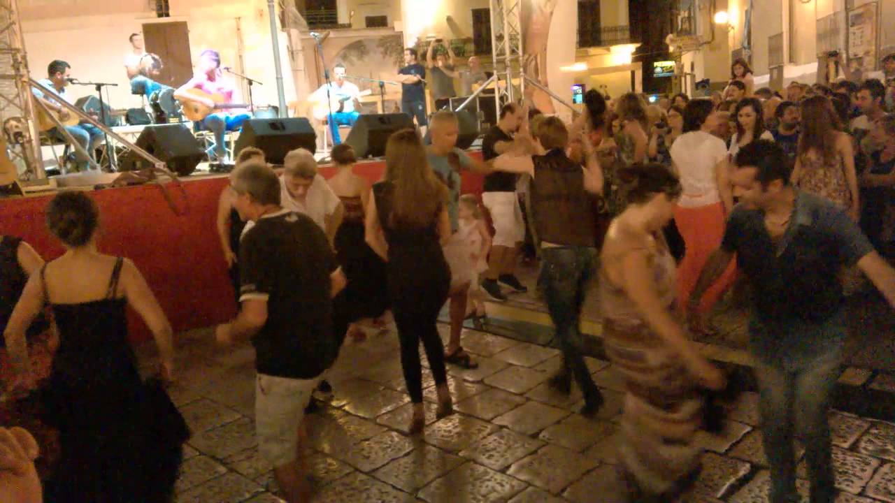 I Rione Junno. Tarantella a Rodi Garganico. 3 Agosto 2014