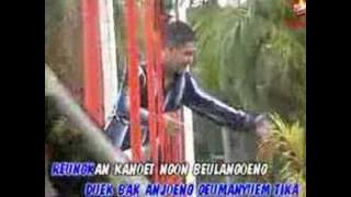 lagu aceh{DARA AWAI}