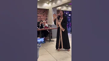 خدني شوقي لقتني بروح عندها 