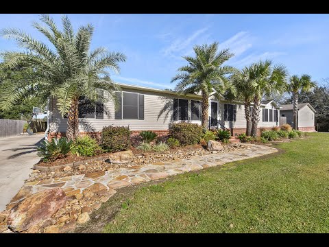 125 Glenfield Drive, Youngsville, LA home video tour