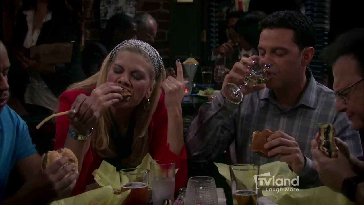 donald faison height The Exes: Cheeseburgers in Paradise