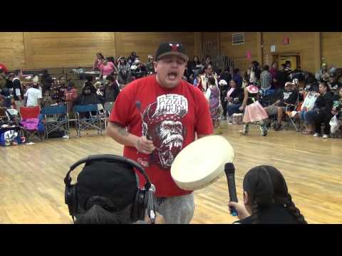 Dakota James @ Simnasho Powwow Womens 2015