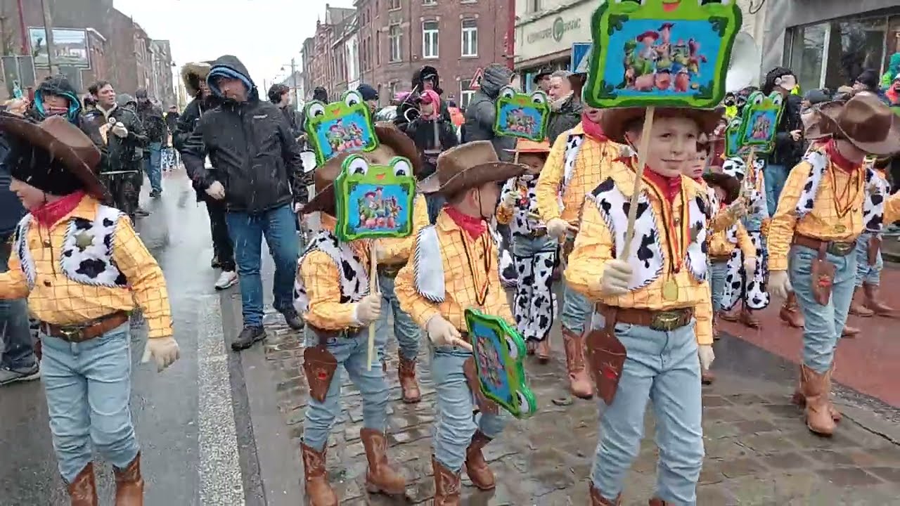 BINCHE 🇧🇪 Cortège du dimanche gras 2026 (1) 