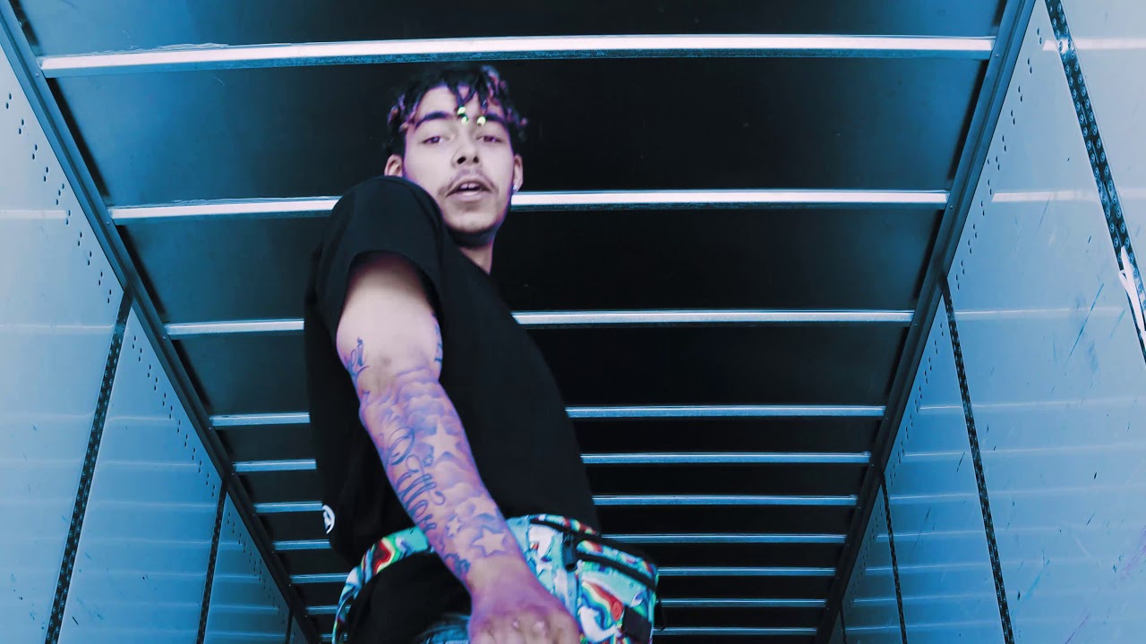 How I Go Around YoungLeak - YouTube