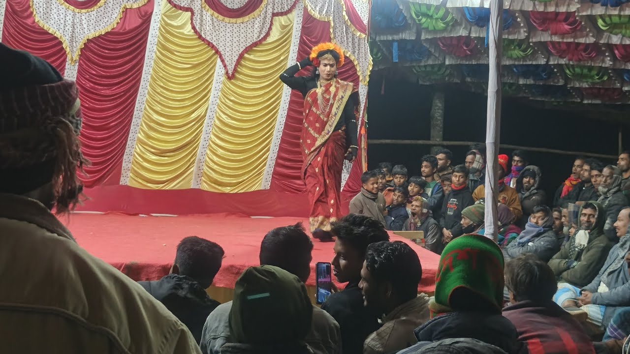 🔴 Live সরাসরি | বেহুলা মীম ও বাদশা নাচে গানে | শিতে যুবকদের গরম ধরিয়ে দিলো।