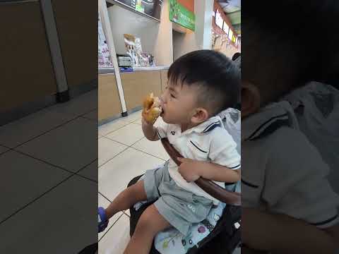 kain muna si david sa karindirya tapos mag sm daw kami maglakad lakaf daw sya dun
