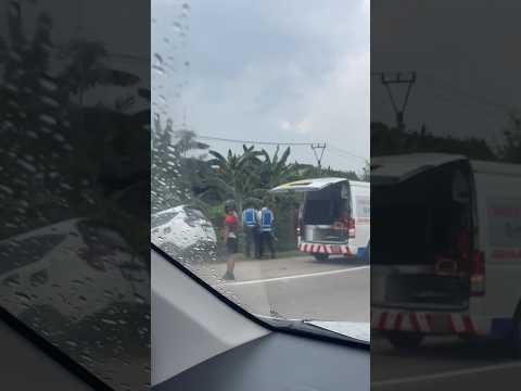 Kejadian lagi pas dijalan tol #shorts