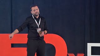 Fiecare dintre noi ar trebui să aspire să fie un game changer | Mihai Morar | TEDxEroilor