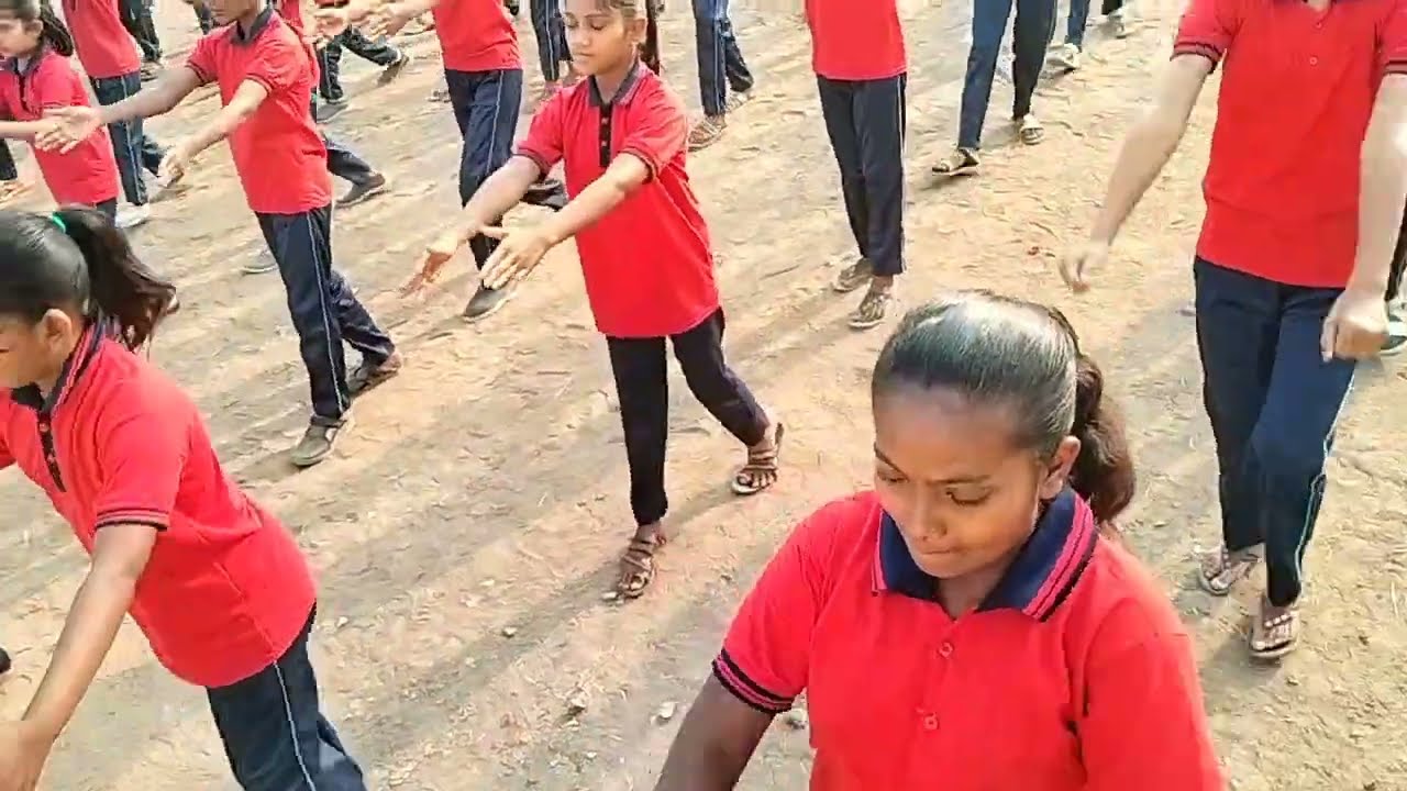 जिल्हा परिषद मराठी उच्च प्राथमिक शाळा उकळी बु। ता. संग्रामपूर जि. बुलढाणा येथील शनिवारची कवायत👍👍