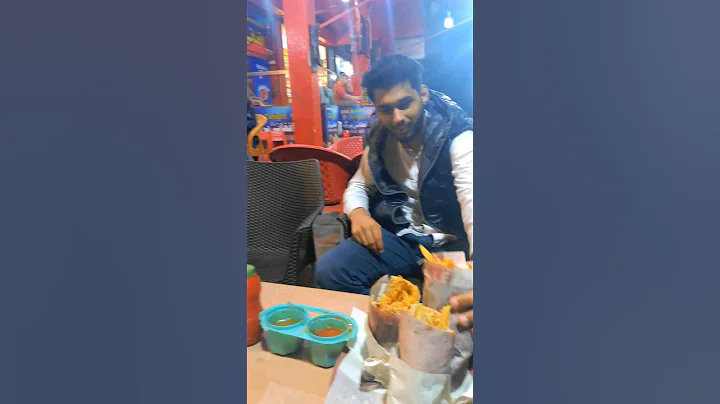 Afghani burger 🍔 Islamabad #food#viral#burger#shorts