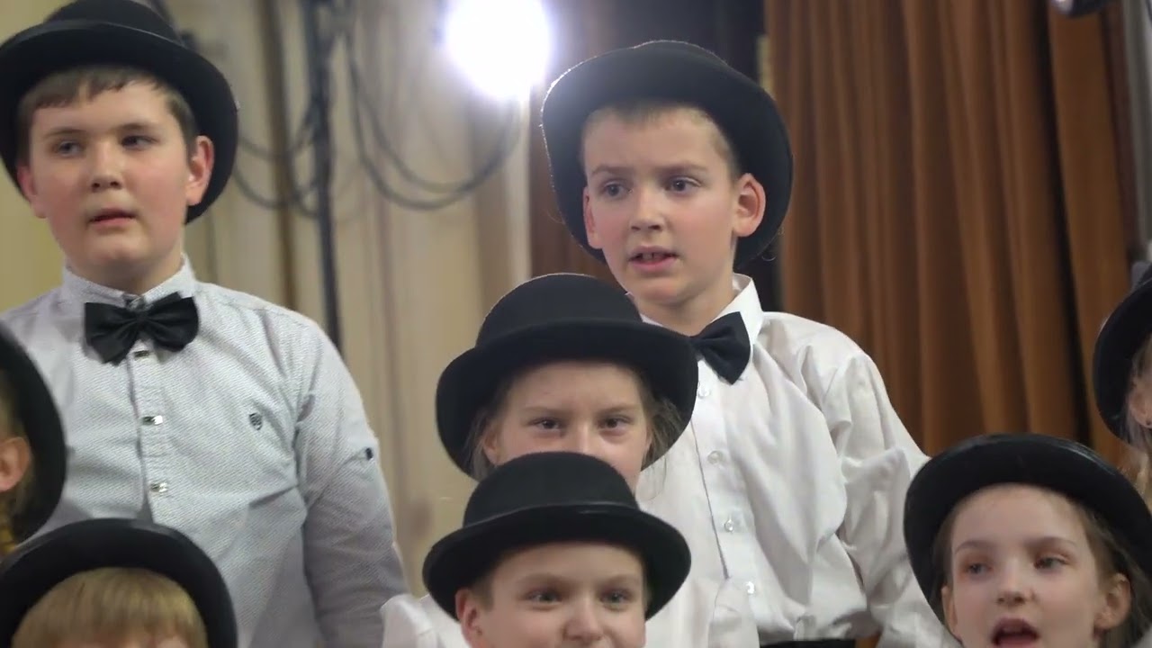 Hats. Хор 2-3 классов ДМШИ 11 им В.В. Оловникова г. Минска
