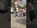 Lo Coronaron Rosas vuelta Divertida LeDio La #comedyfilms #funny #karate1 #prank #humor #comedy #kar
