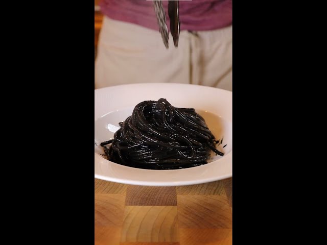 How to Make Black Spaghetti from JoJo's Bizzare Adventure class=