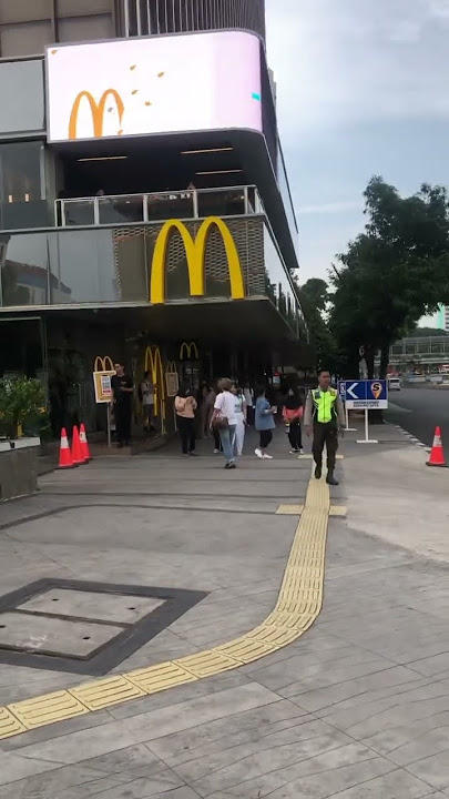 Viral New Spot McD Sarinah Thamrin….#agnezmo #mcdonalds #viral #viralvideo