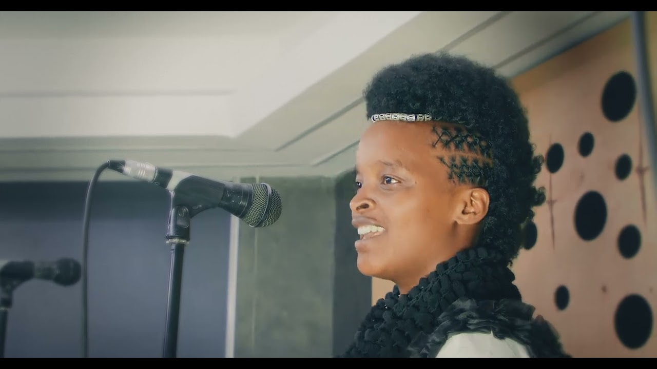 PASCAL NTAK-&& PANUA- {OFFICIAL VIDEO.SKIZA6392964