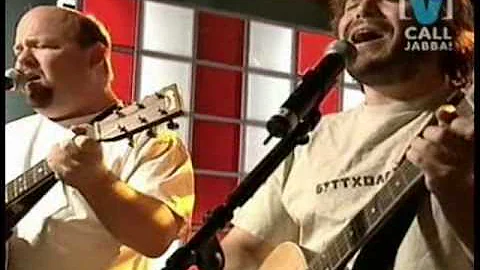 TENACIOUS D -tribute (introduccion  chop suey cover system of a down)