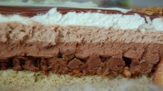 Gateau Trois Chocolats Sur Croustillant Pralinoise Youtube