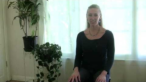 Alexander Technique EXPERT Sharon Jakubecy describes OPEN CHEST & SHOULDERS