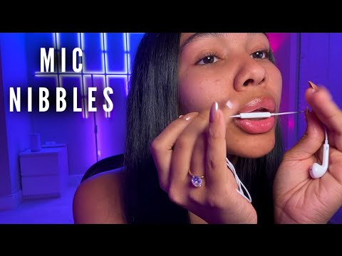 ASMR | Fast & Aggressive Mic Nibbling | Mouth Sounds & Triggers  👅⚡️