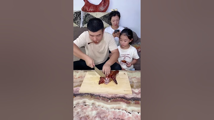 Daughter Can’T Stand It When Dad Eats Mom’S Chicken Butt! #funny #comedy #cute #baby