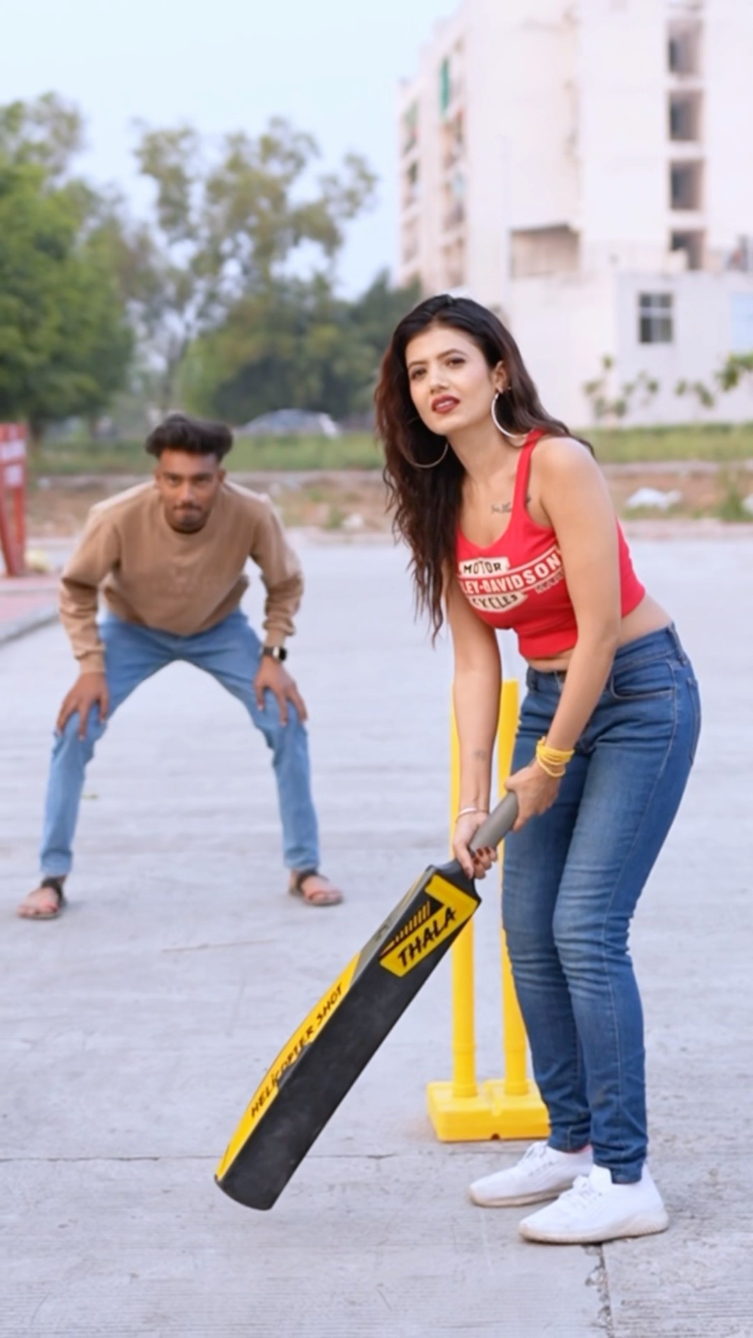 Kaun bola Out?? #shorts #ytshorts #couplegoals #khwahishgal