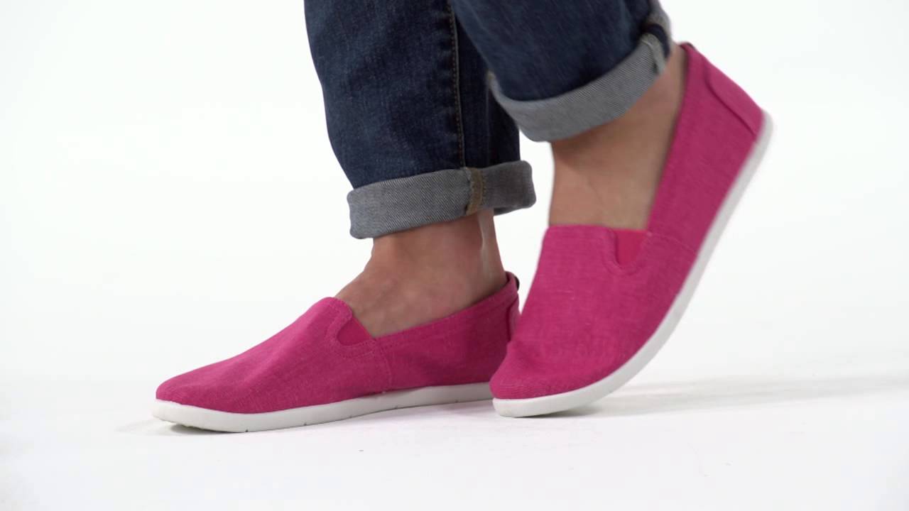 Airwalk Women's Dream Slip-On - YouTube