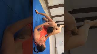 Mixed Wrestling, what you think? ? #tiktok #mixedwrestling #stronglegs
