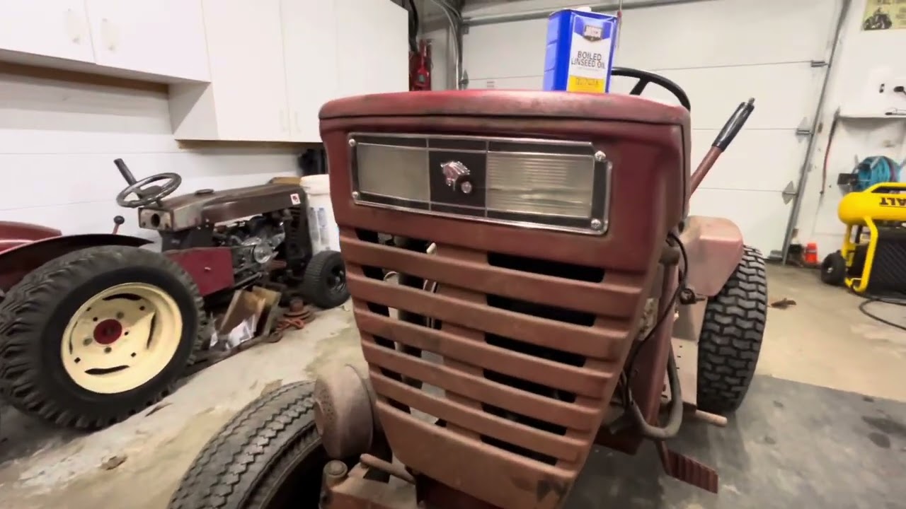 Часть 1. Спасение старого Wheel Horse Charger 12.