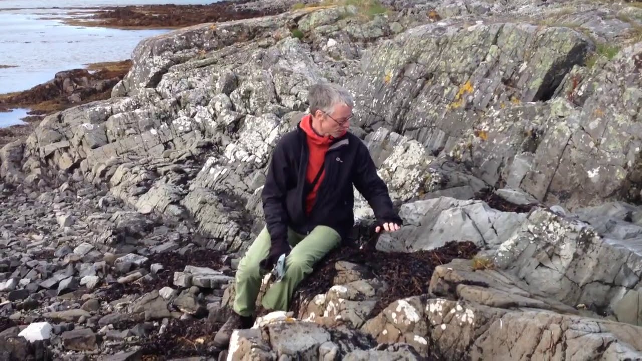 Ardgour. Basalt Dyke and tertiary volcanic centres
