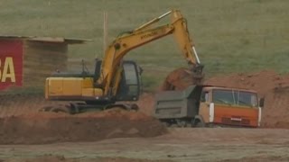 У подножия Дрокинской горы начались строительные работы(, 2016-08-15T14:30:55.000Z)