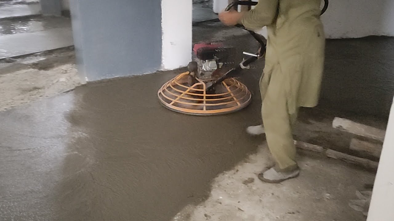 How to operate a concrete finishing machine power trowel Basements PCC ...