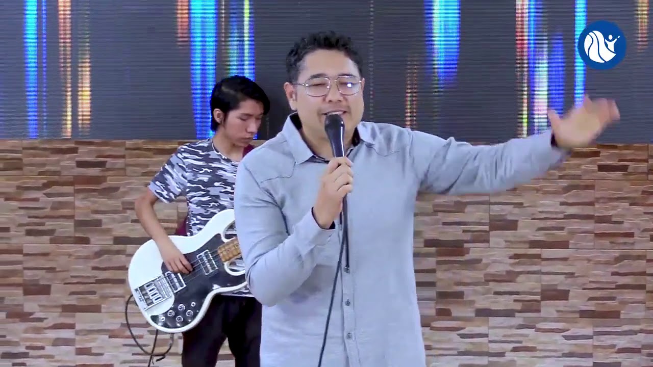 Alabanza al REY DE REYES - YouTube