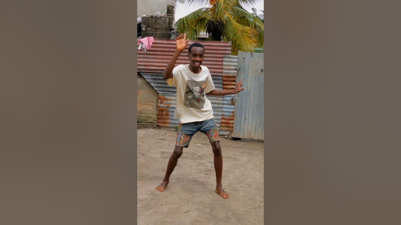 MARIOO HAKUNA MATATA DANCE MOVES CHALLENGE #amapianomoves #fyp MARIOO HAKUNA MATATA DANCE MOVES CHALLENGE #amapianomoves #fyp