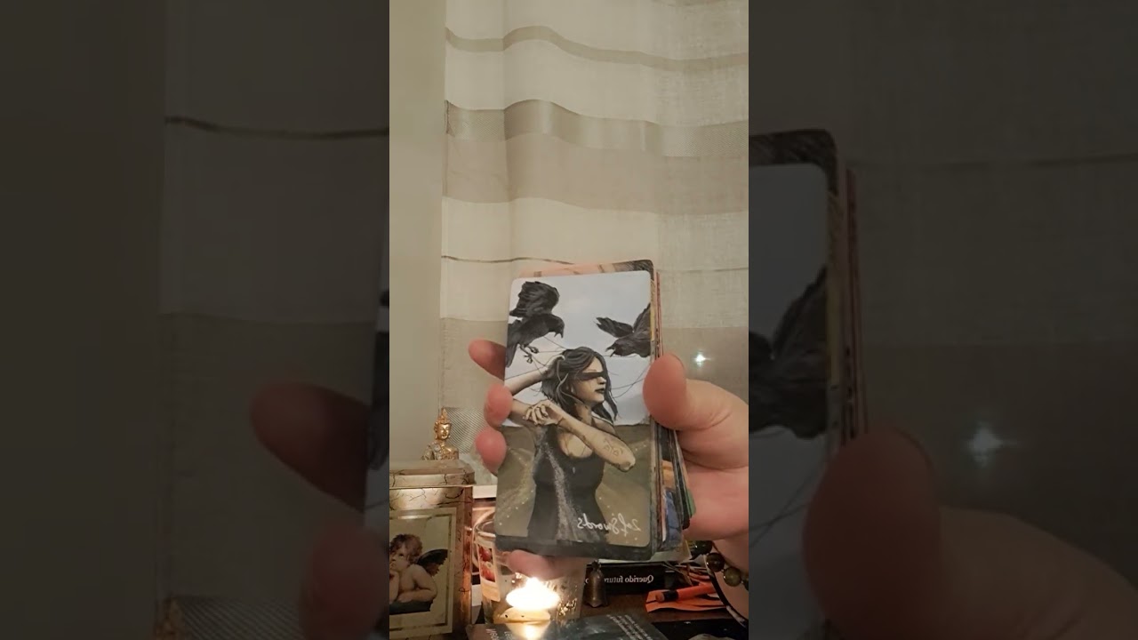 Am ❓️despre noua dvs pers.🫵Tarotul ne relevă energia ex ului .Povestea dintre voi nu s- a încheiat.