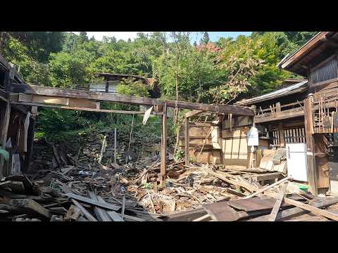 【群馬県藤岡市】荒れ果てた古民家廃墟集落が廃校の先の細道の最奥に
