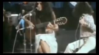 Miniatura del video "Gal Costa, Caetano Veloso e Maria Bethânia - Janelas Abertas - 1976"